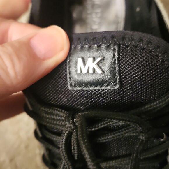 Michael Kors Women's "Liv" Black White & Silver Trainers w/ Inner Wedge Size 7.5 - Picture 13 of 16